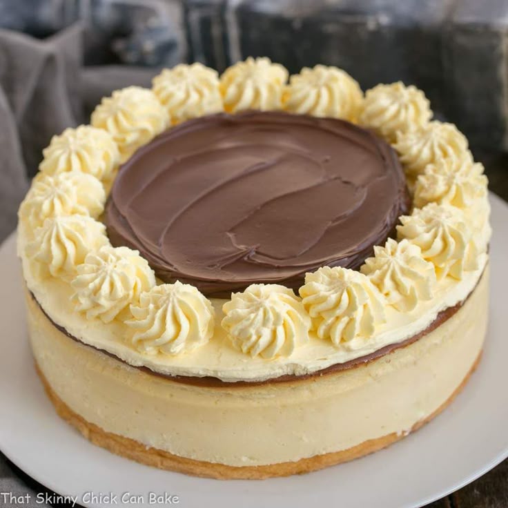 Boston Cream Pie Cheesecake Cake