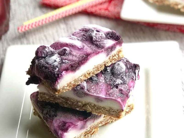 Frozen Yogurt Oat Bars with Blueberry Swirl