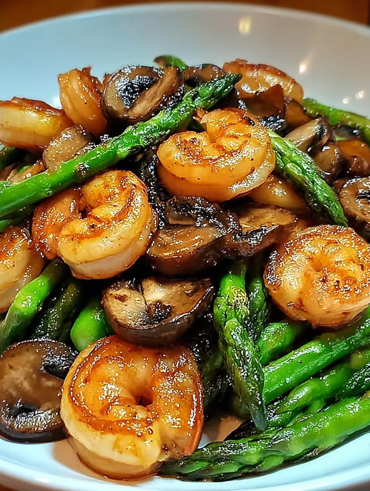 Shrimp and Asparagus Stir Fry with Mushrooms