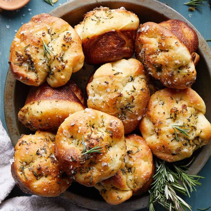 Garlic Rosemary Focaccia Muffins