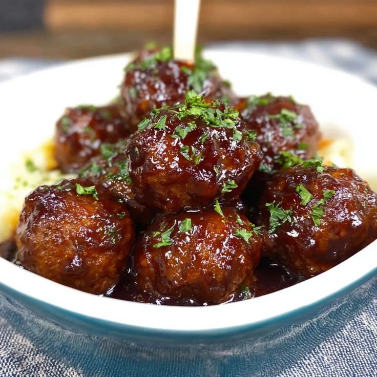 3-Ingredient Grape Jelly Meatballs