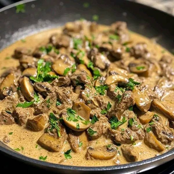 Crockpot Beef and Mushroom Stroganoff