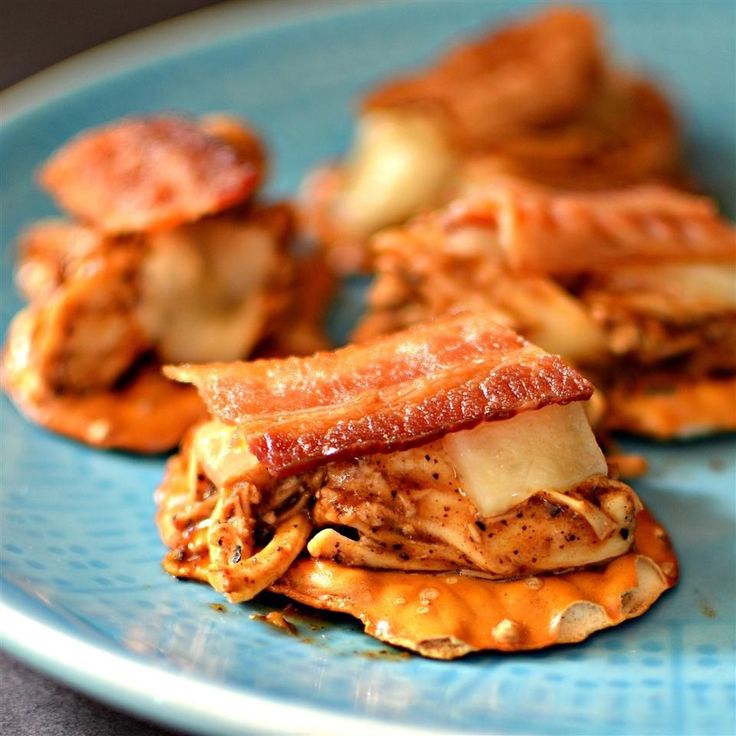 Chicken Pretzel Slider Bites