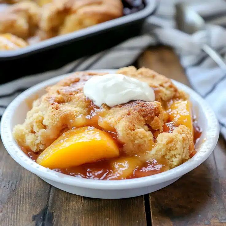 Warm Southern Spiced Peach Cobbler