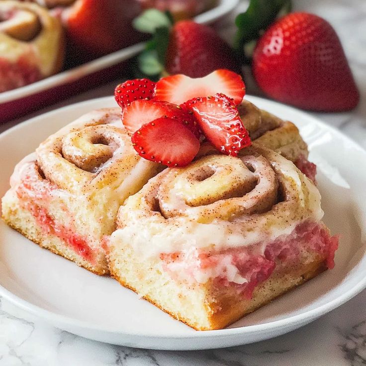Vegan Strawberry Sweet Rolls