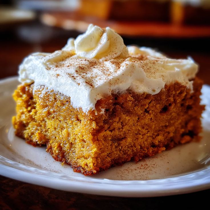 Crockpot Pumpkin Spice Cake